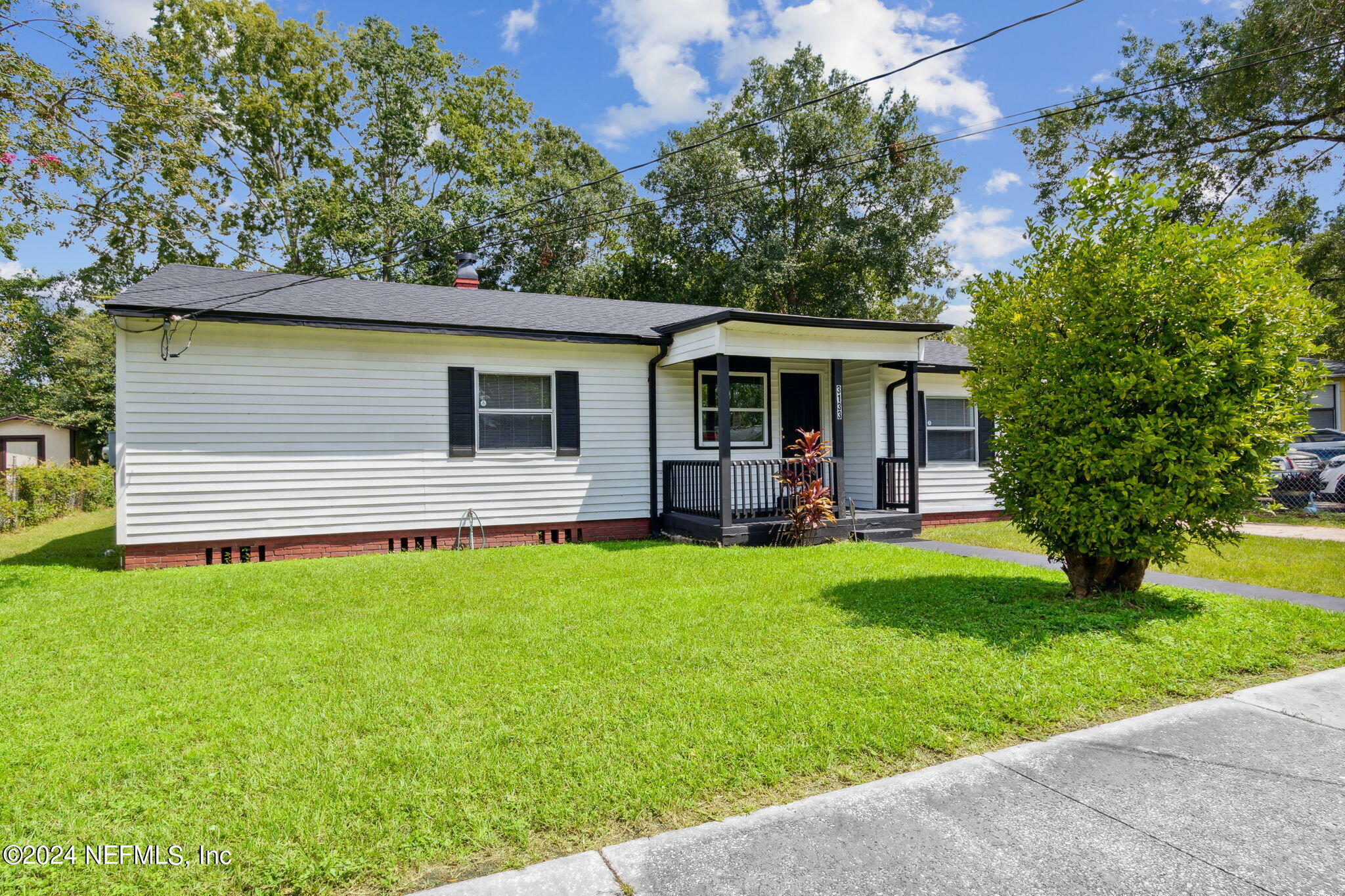 Property Photo:  3133 W 9th Street  FL 32254 