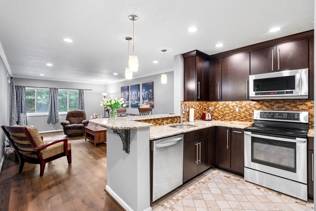 500 Colonial Dr 213  Ipswich MA 01938 photo