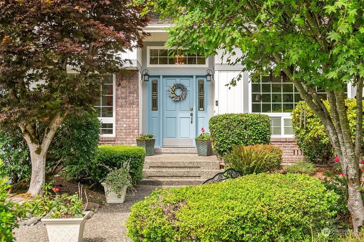 Property Photo:  7409 245th Way NE  WA 98053 