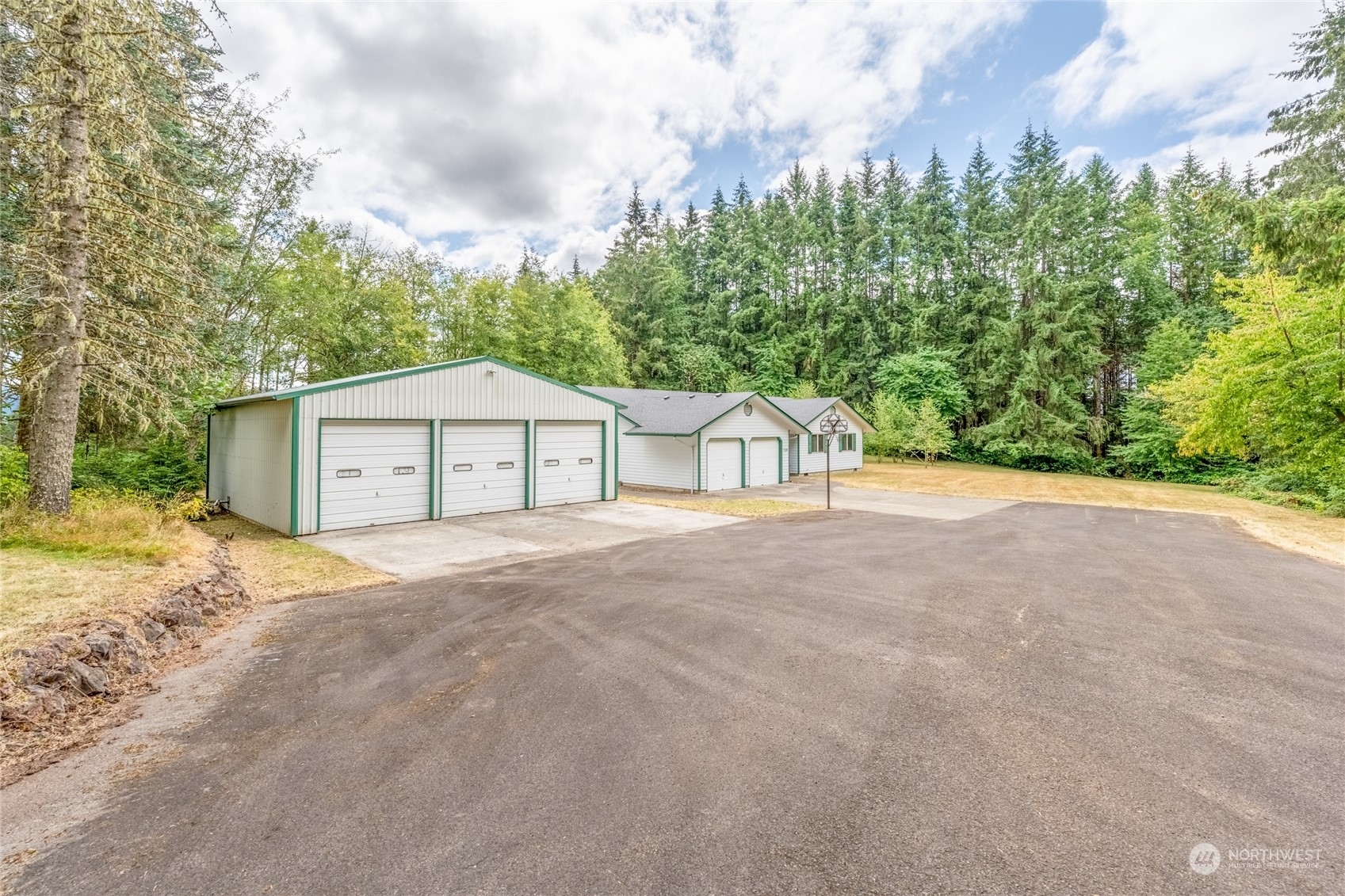 Property Photo:  128 View Crest Drive  WA 98611 