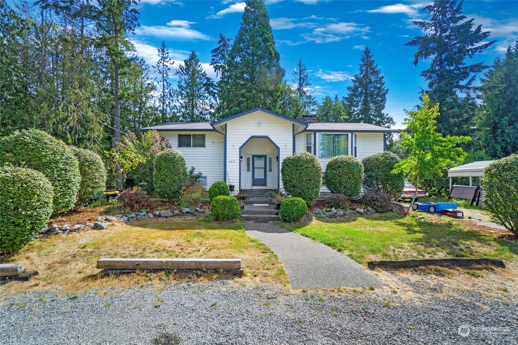 Property Photo:  6010 141st Street E  WA 98373 