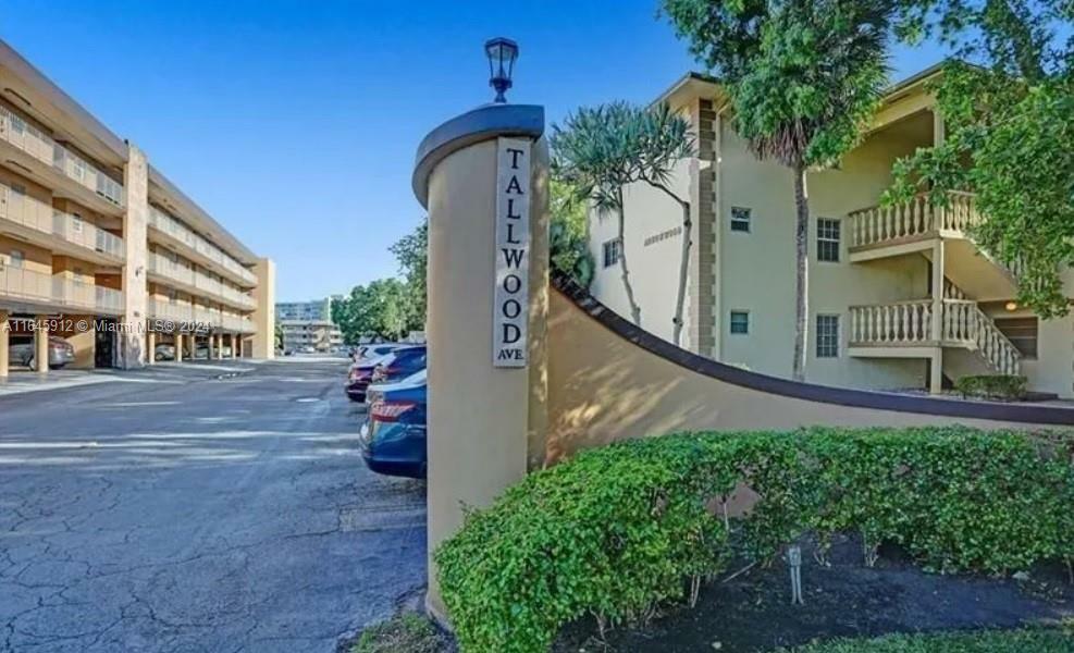 Property Photo:  900 Tallwood Ave 303  FL 33021 