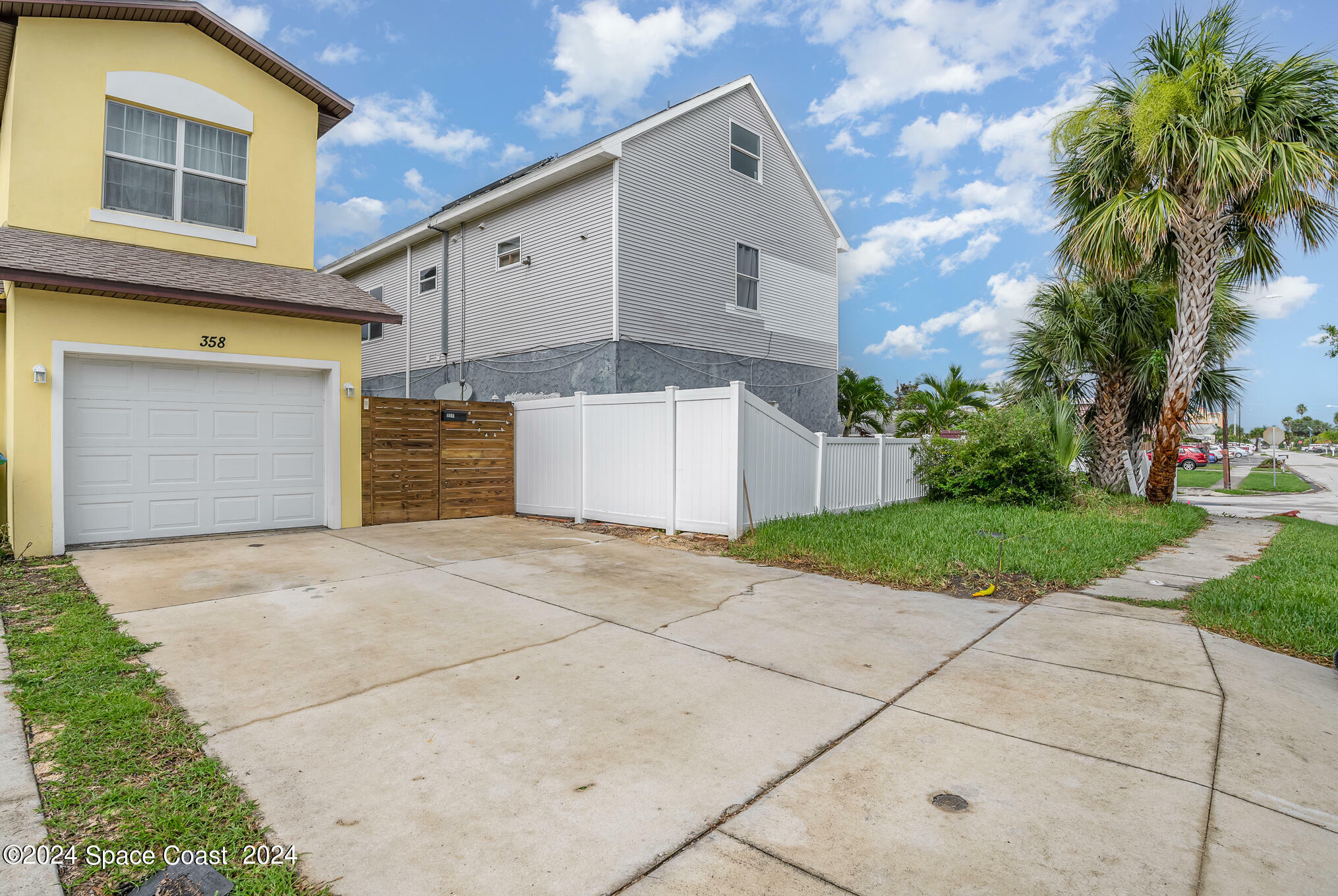 Property Photo:  358 Monroe Avenue  FL 32920 