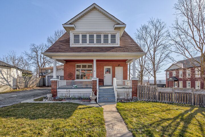 31 Simcoe Rd  Bradford West Gwillimbury ON L3Z 1Y3 photo