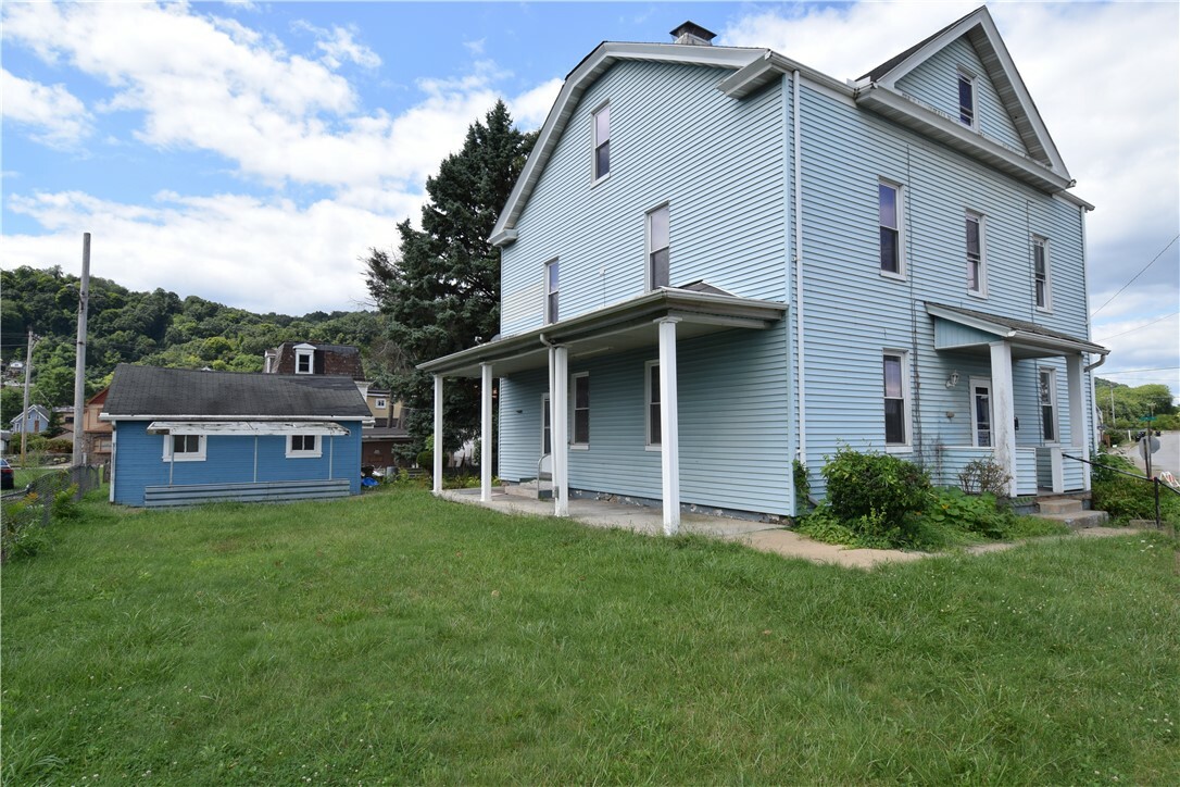 Property Photo:  301 Allegheny Ave  PA 15001 