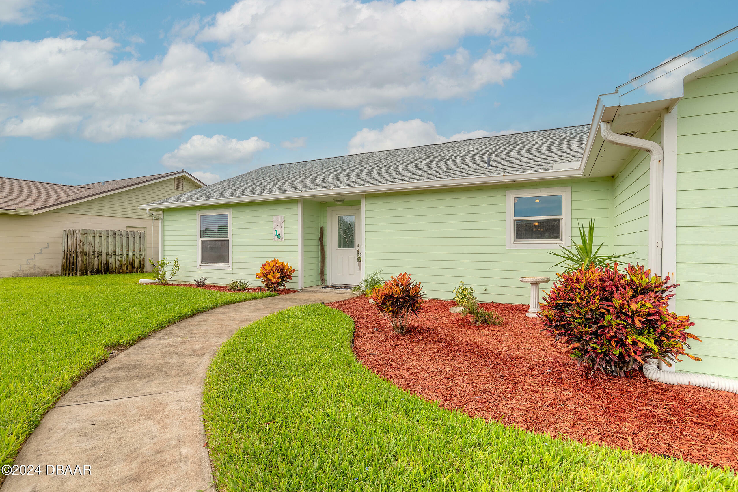 Property Photo:  16 Sea Harbor Drive W  FL 32176 