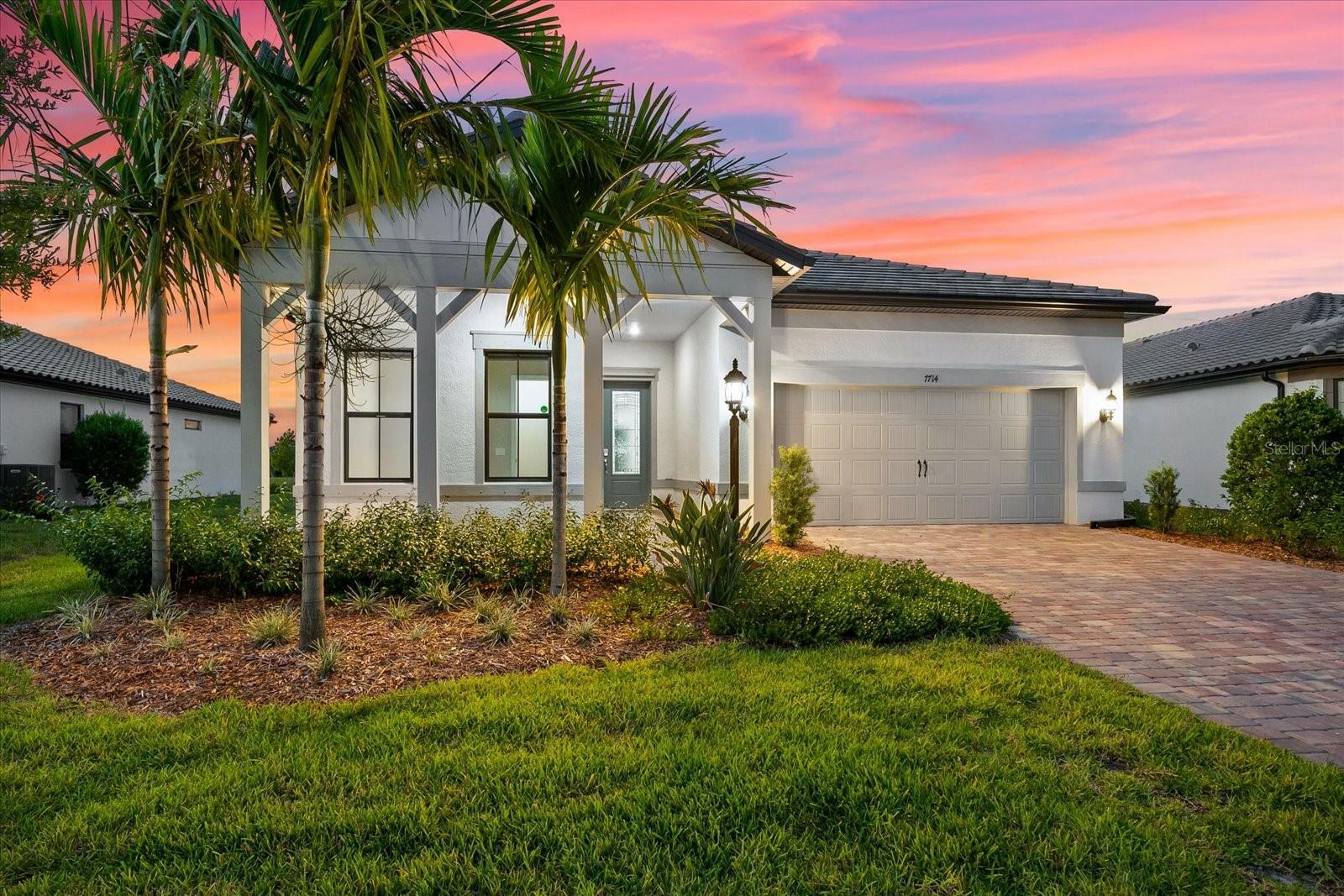 Property Photo:  7714 Summerland Cove  FL 34202 