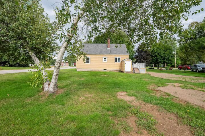 Property Photo:  48 Old Rochester Road  NH 03820 