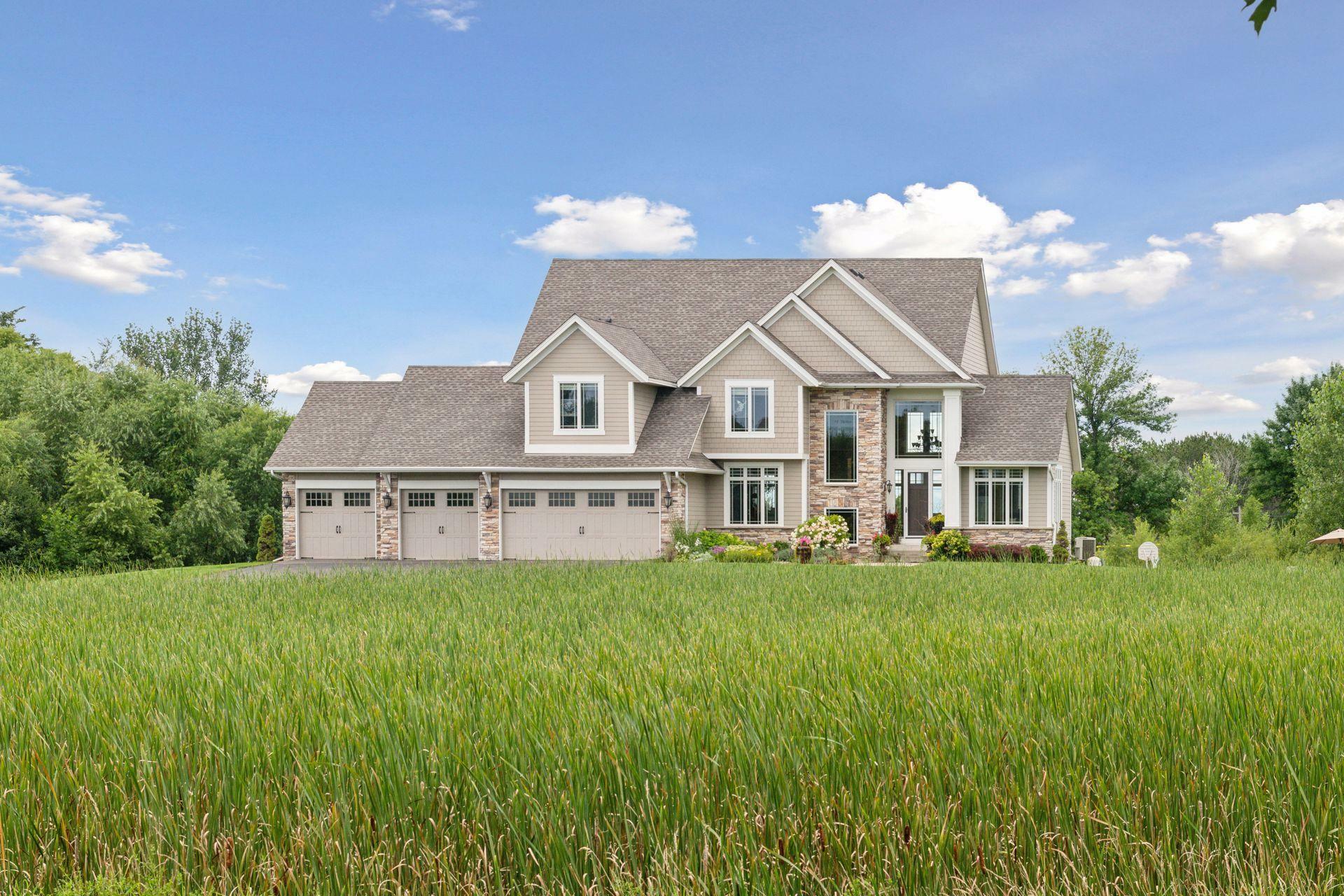 Property Photo:  1005 Willow View Drive  MN 55356 