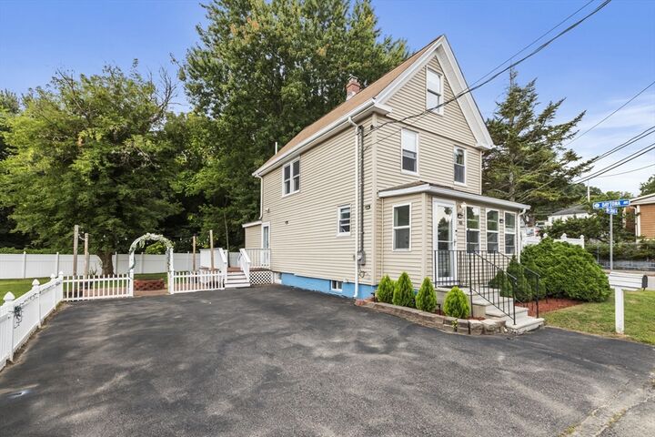 Property Photo: 48 Conant Rd MA 01702