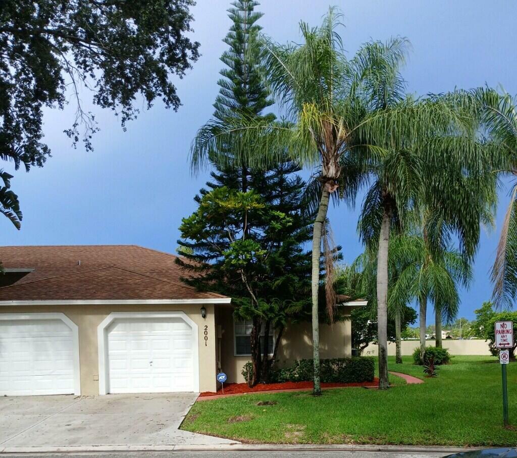 2001 Maplewood Drive  Greenacres FL 33415 photo