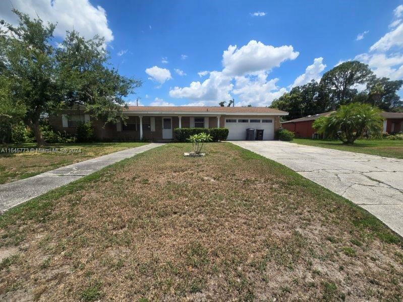 Property Photo:  5142 Lake Miriam Circle  FL 33813 