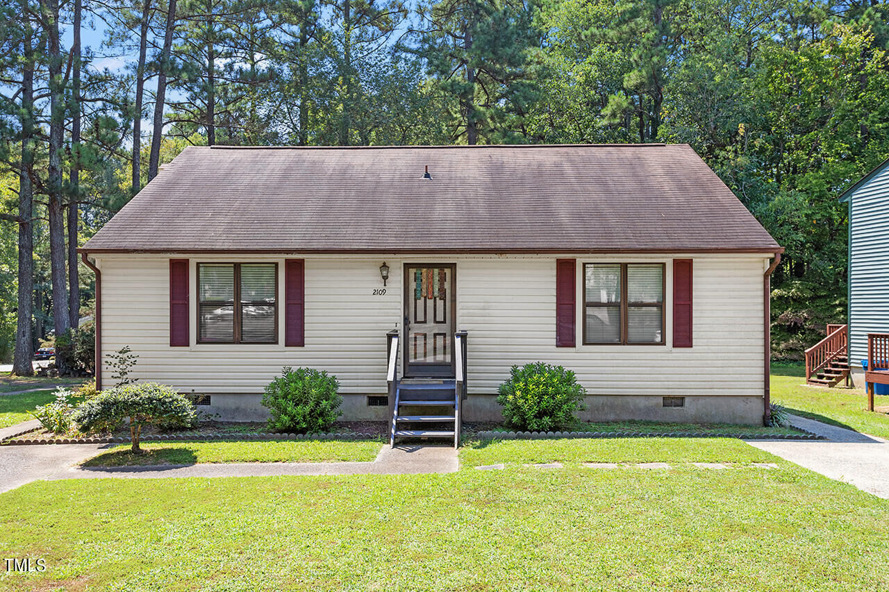 Property Photo:  2109 Peppertree Street B  NC 27705 