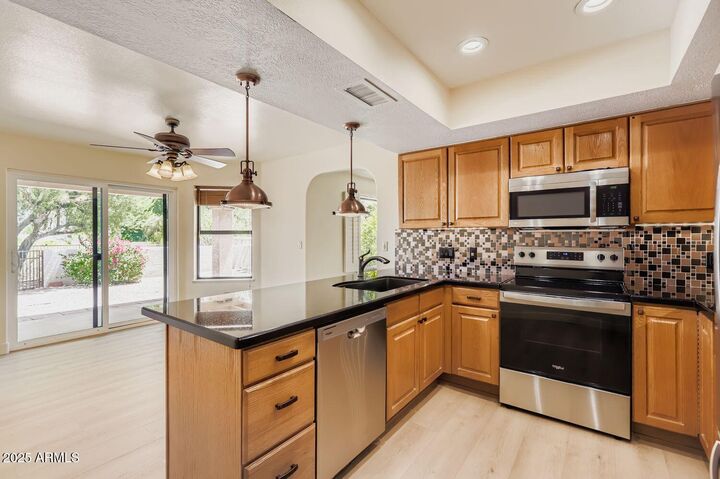 Property Photo:  13827 N Wendover Drive  AZ 85268 