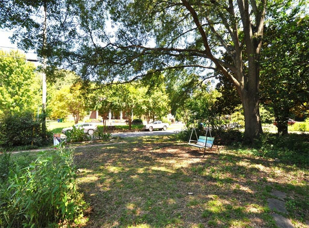 Property Photo:  2519 Pineview Drive  GA 30030 