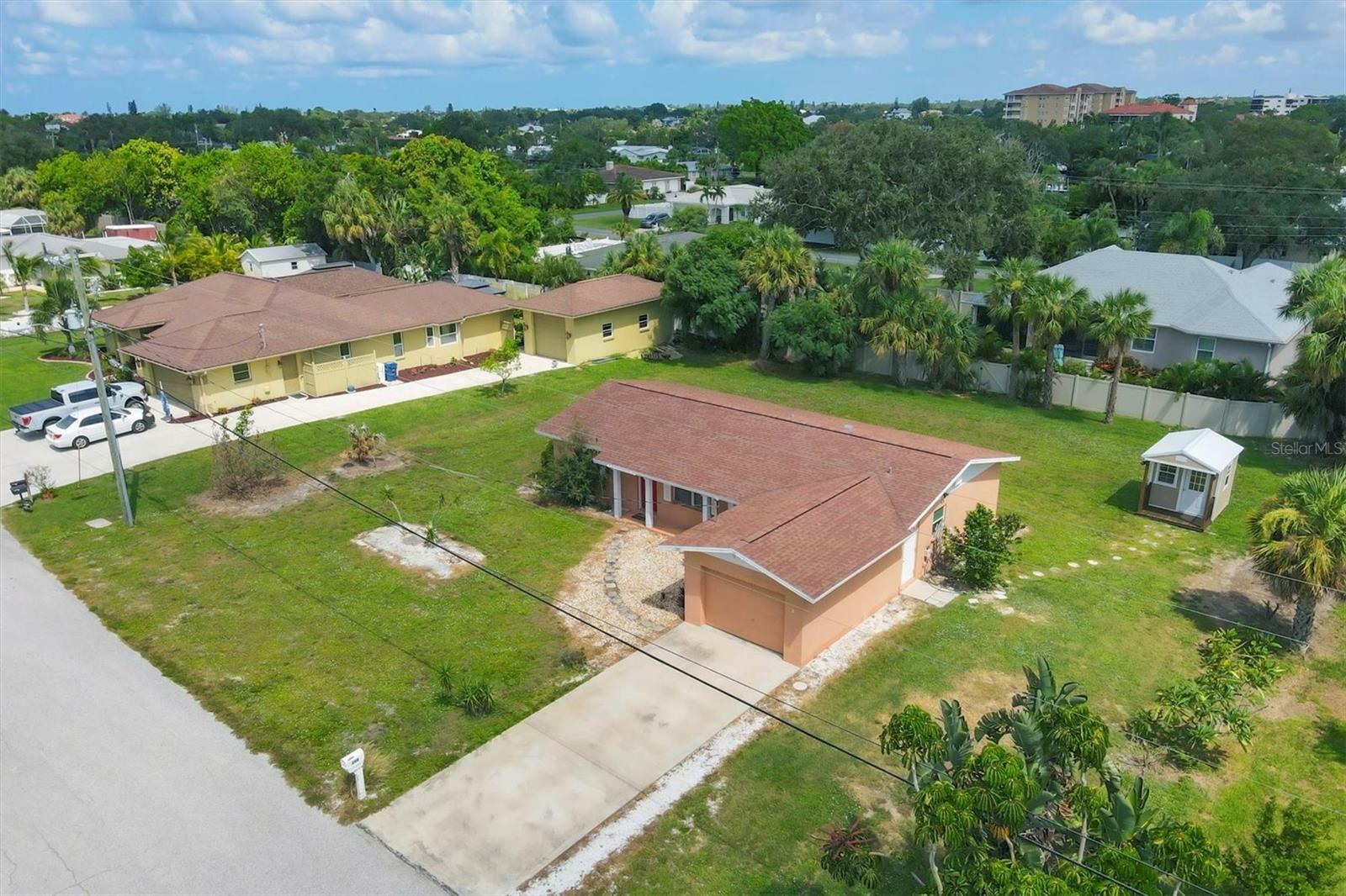 Property Photo:  208 Montana Avenue  FL 34275 