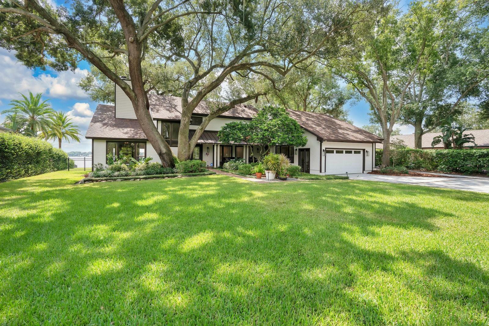 Property Photo:  1366 Harbour Island Road  FL 32809 