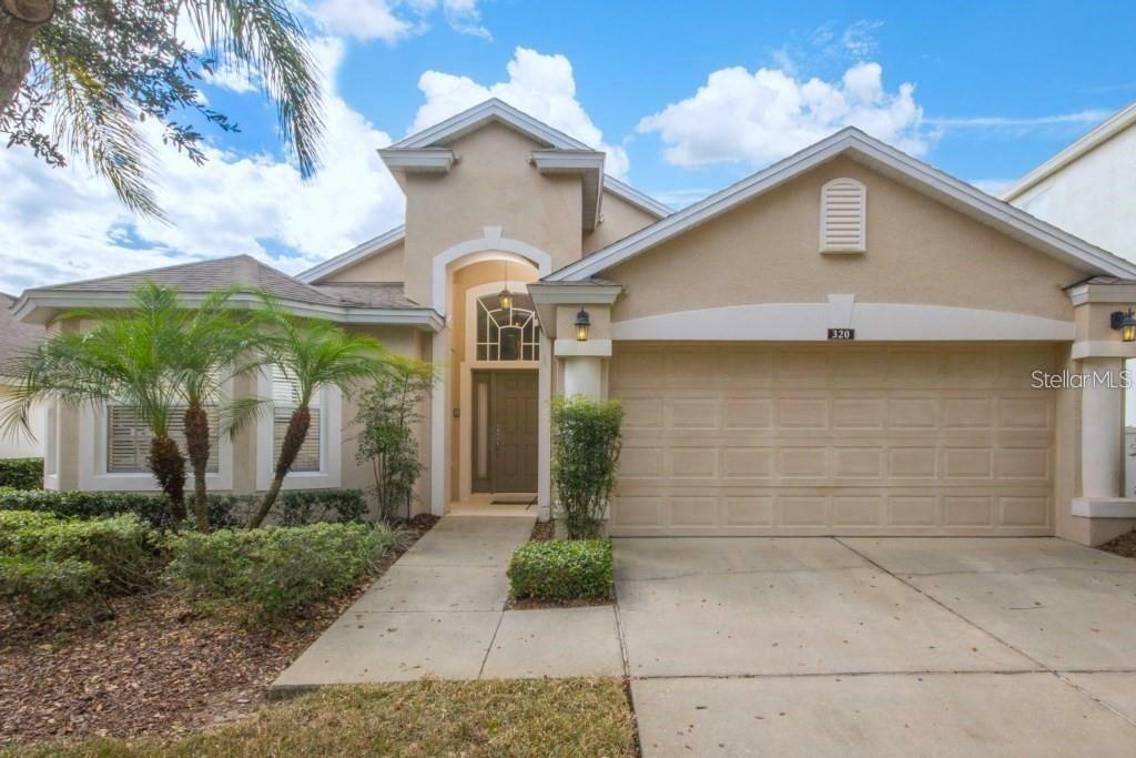 Property Photo:  320 Henley Circle  FL 33896 