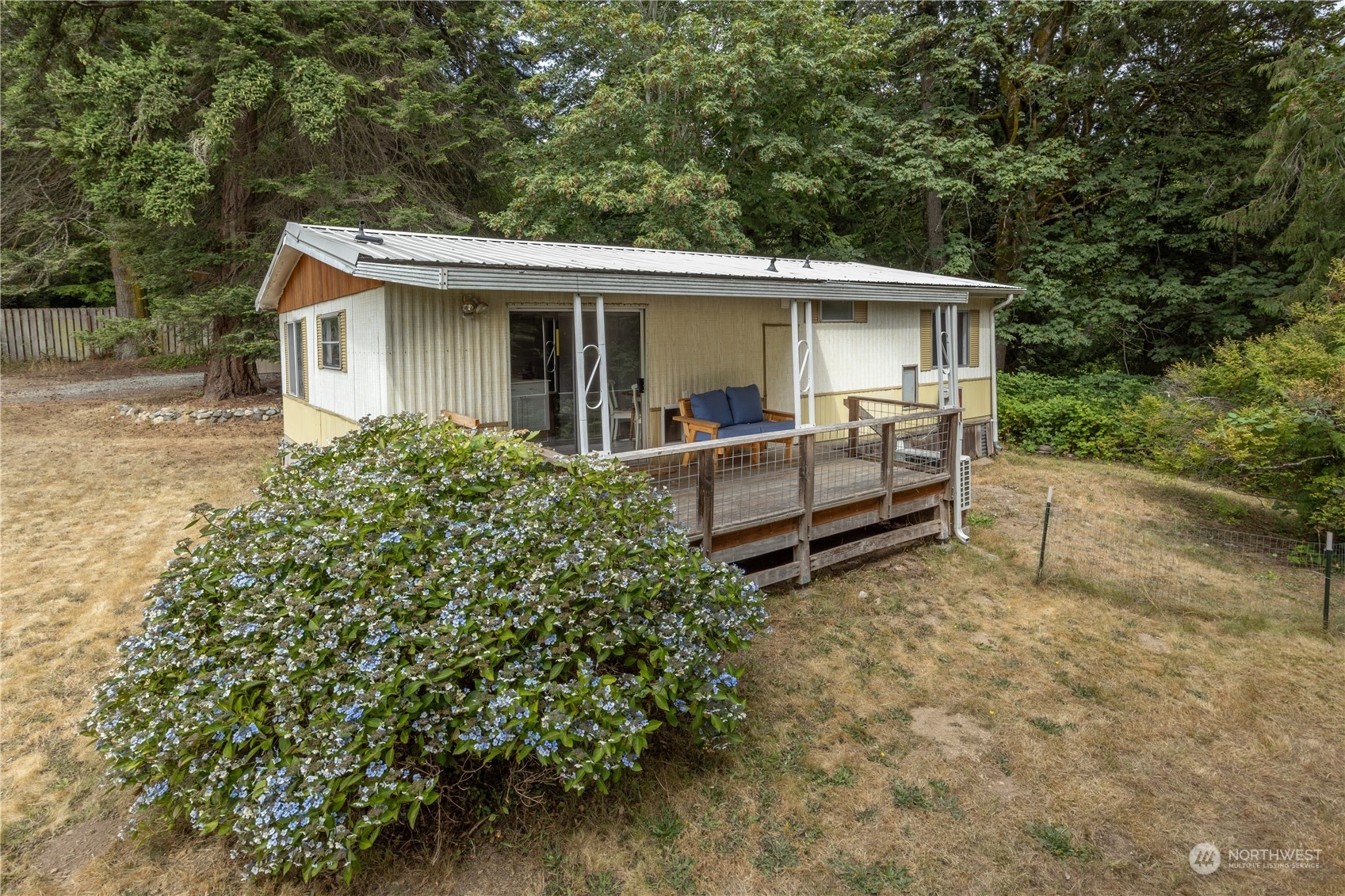 Property Photo:  20588 Western Avenue NE  WA 98342 