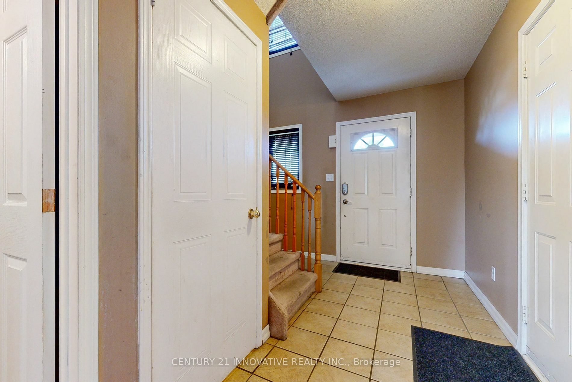 Property Photo:  1910 Dalhousie Cres  ON L1G 8C4 