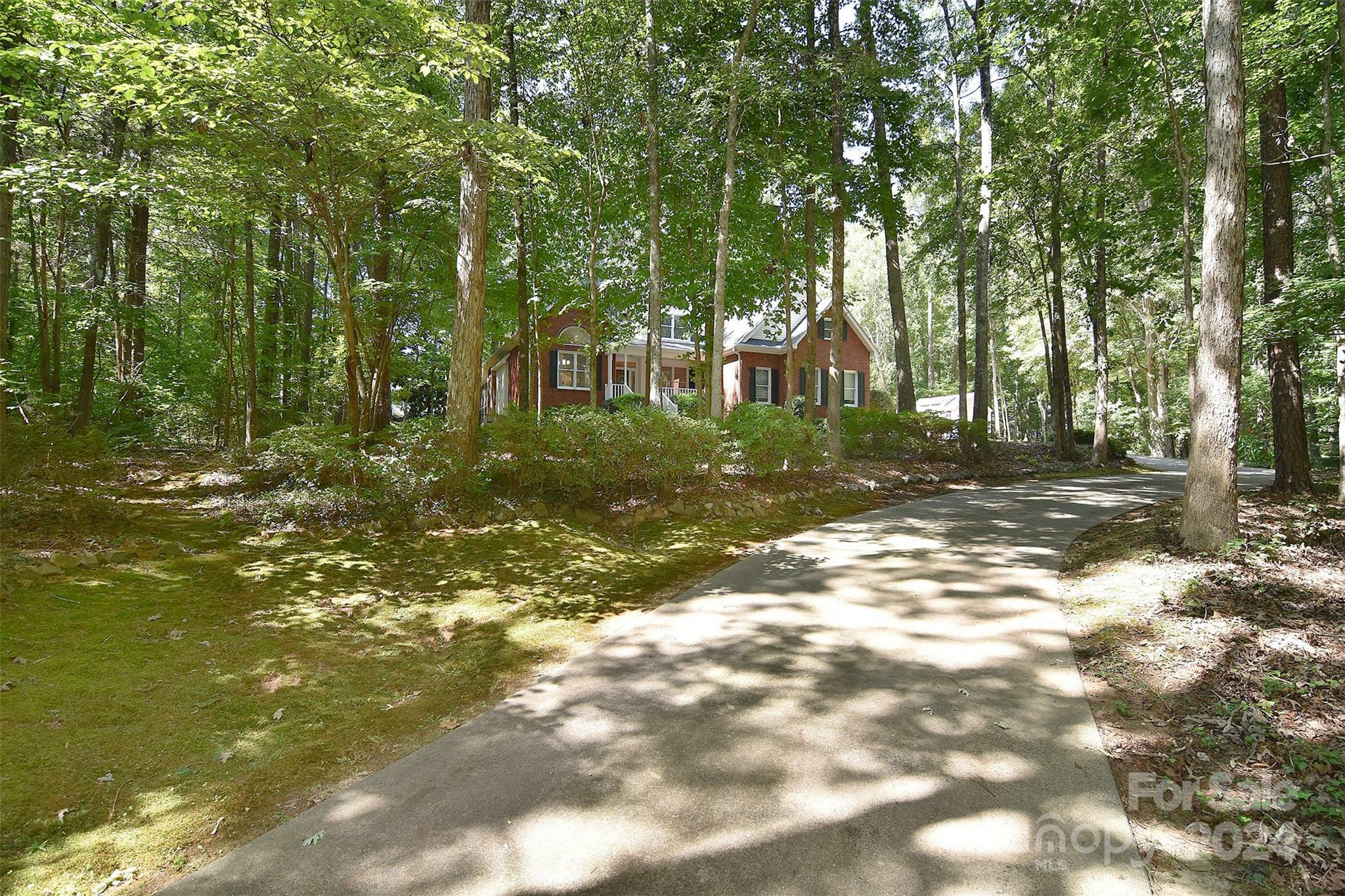 Property Photo:  625 Southwinds Court  SC 29730 