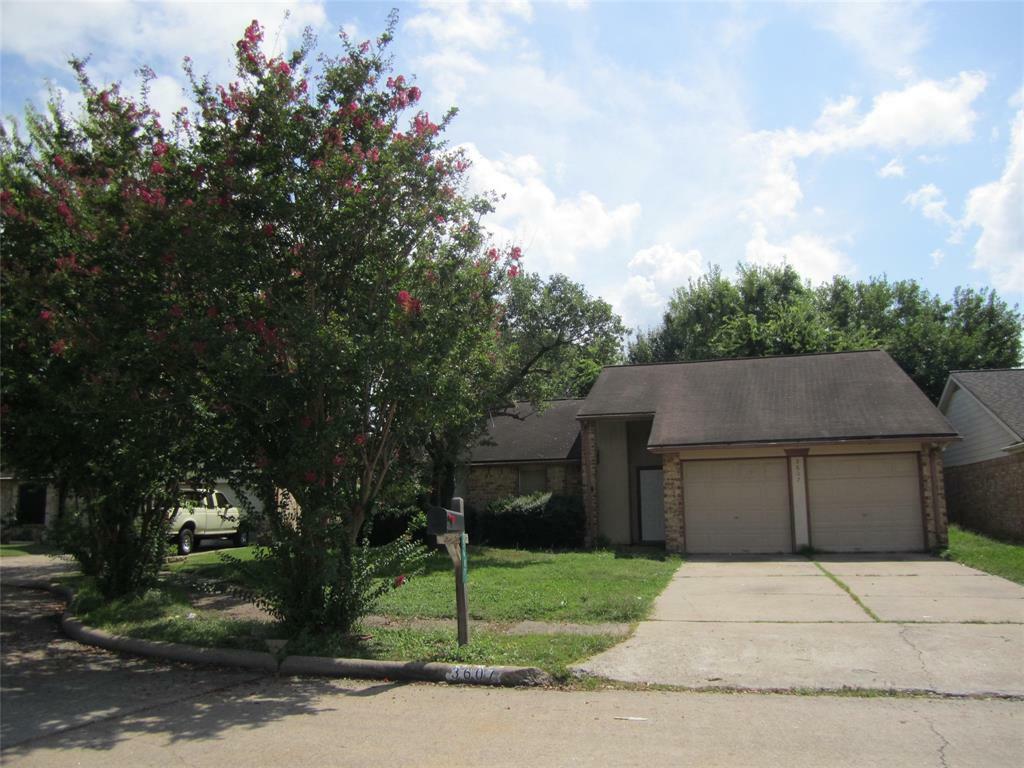 3607 Fiddlers Green Drive  Houston TX 77082 photo