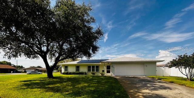 Property Photo:  6902 22nd Avenue W  FL 34209 