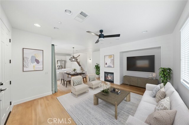 Property Photo:  44982 Hawthorn St 207  CA 92592 