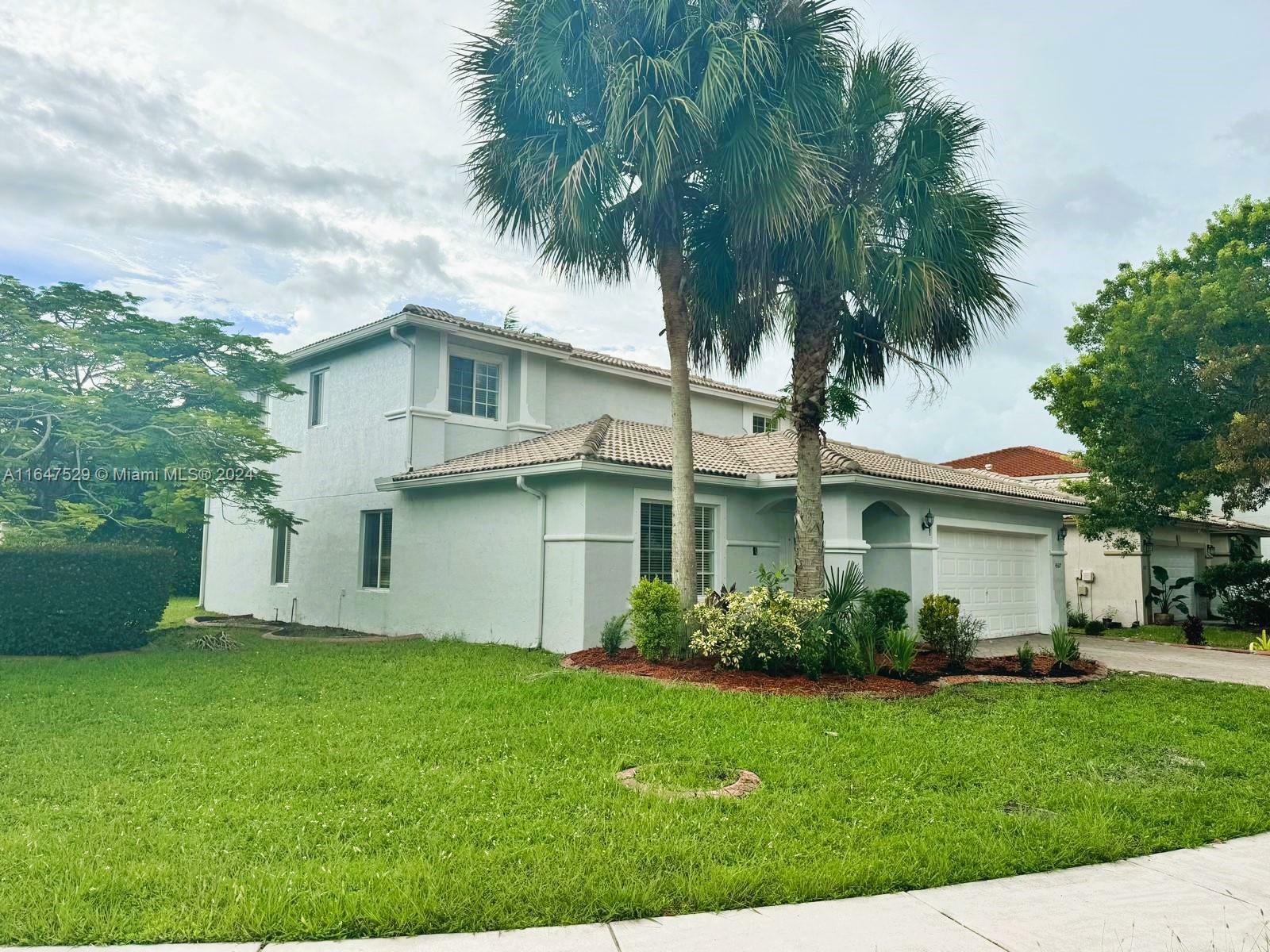 Property Photo:  4527 SW 129th Ave  FL 33027 