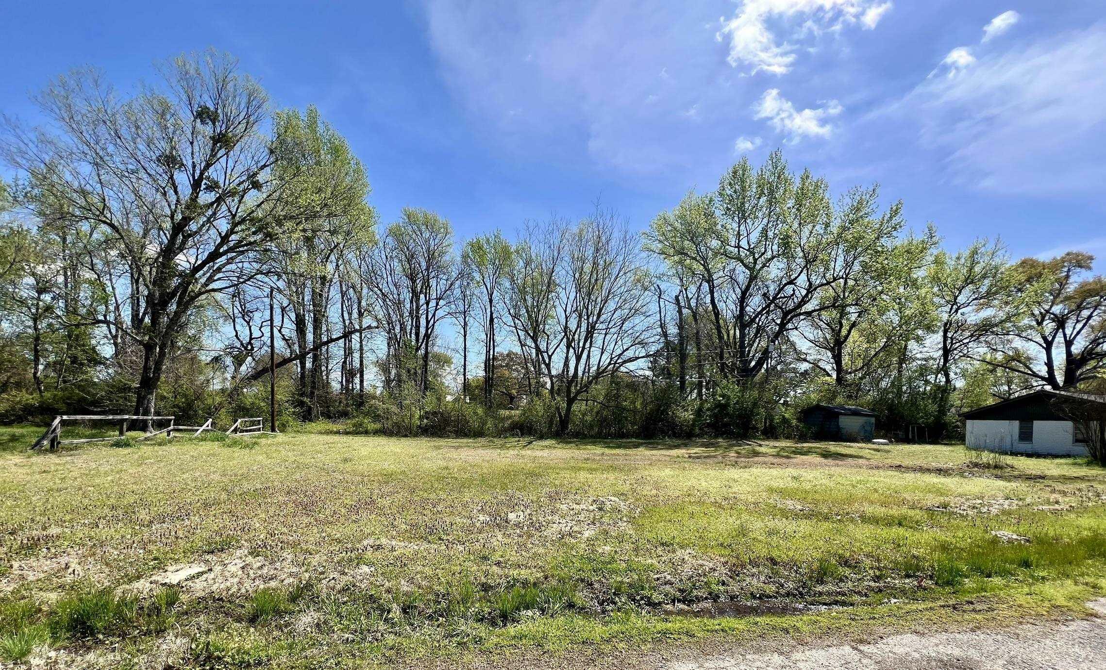 Property Photo:  558 W Klein Street  AR 72855 