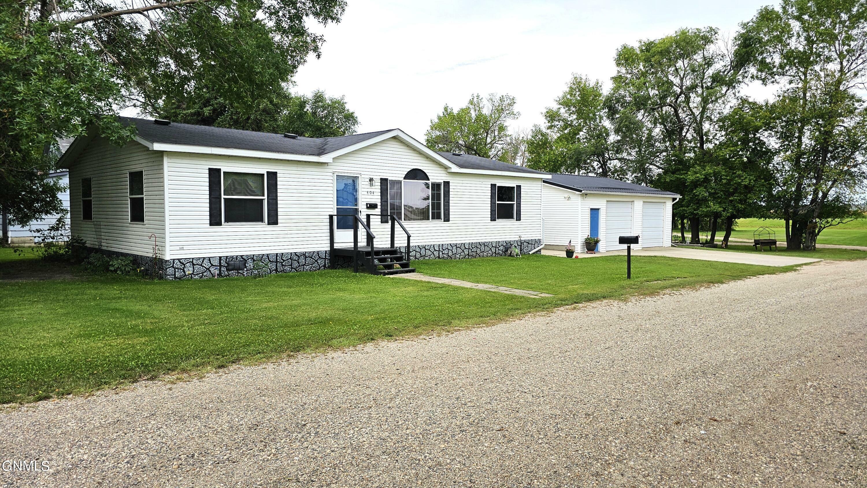 Property Photo:  404 Main Street  ND 58458 