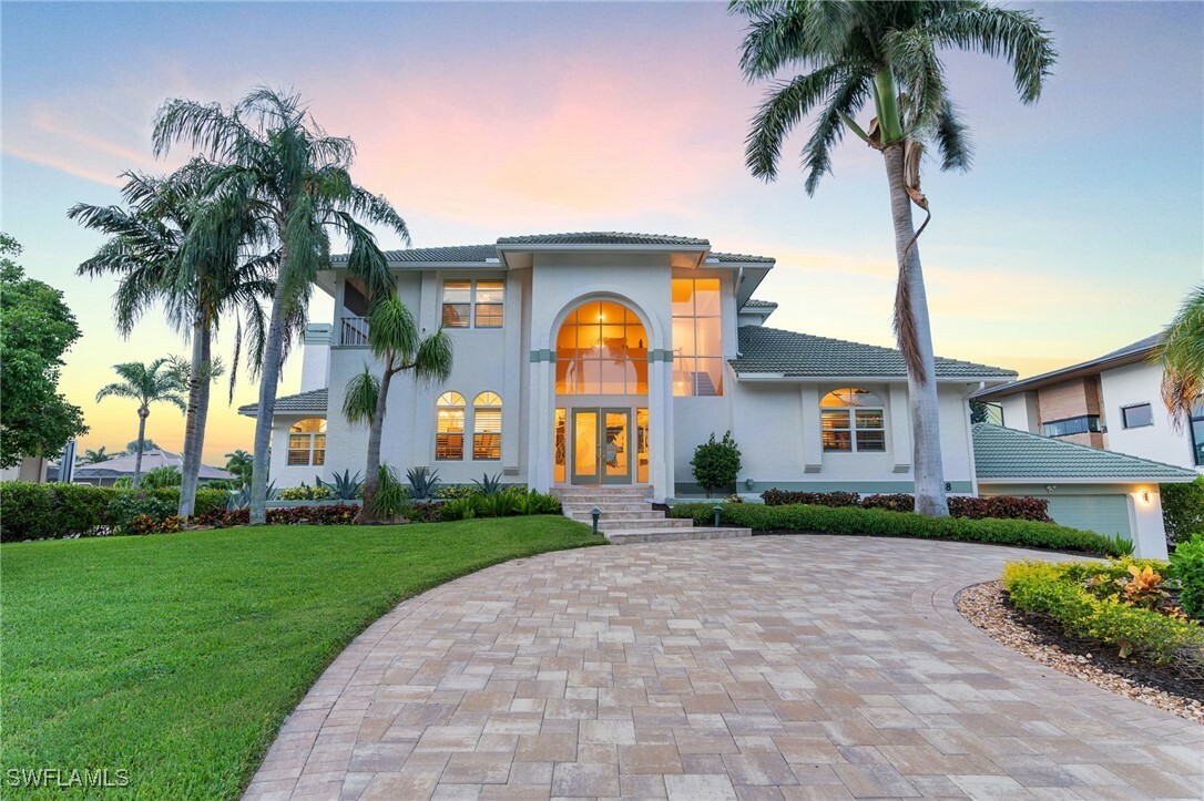 Property Photo:  1588 Heights Court  FL 34145 