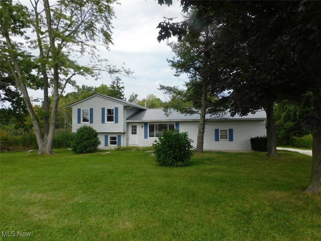 Property Photo: 6288 S Main Street OH 44048