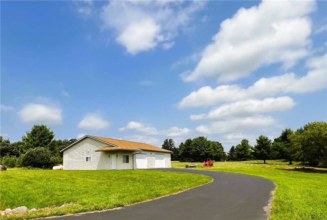 Property Photo:  W9514 Stansbury Road  WI 54745 