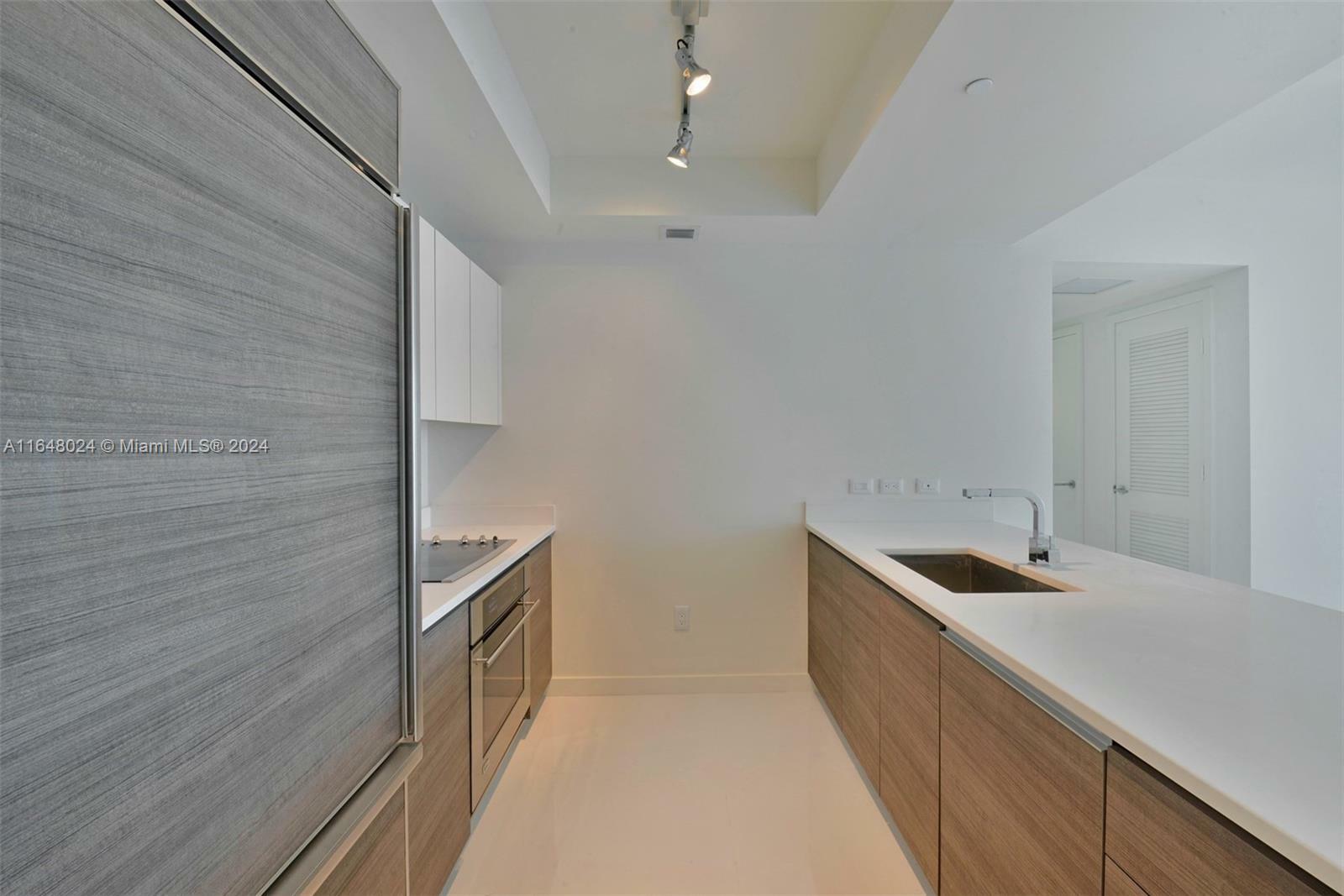 Property Photo:  1100 S Miami Ave 3107  FL 33130 