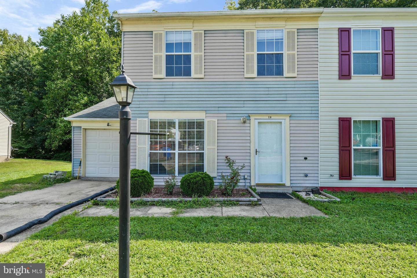 Property Photo:  19 Sandra Court  MD 20640 