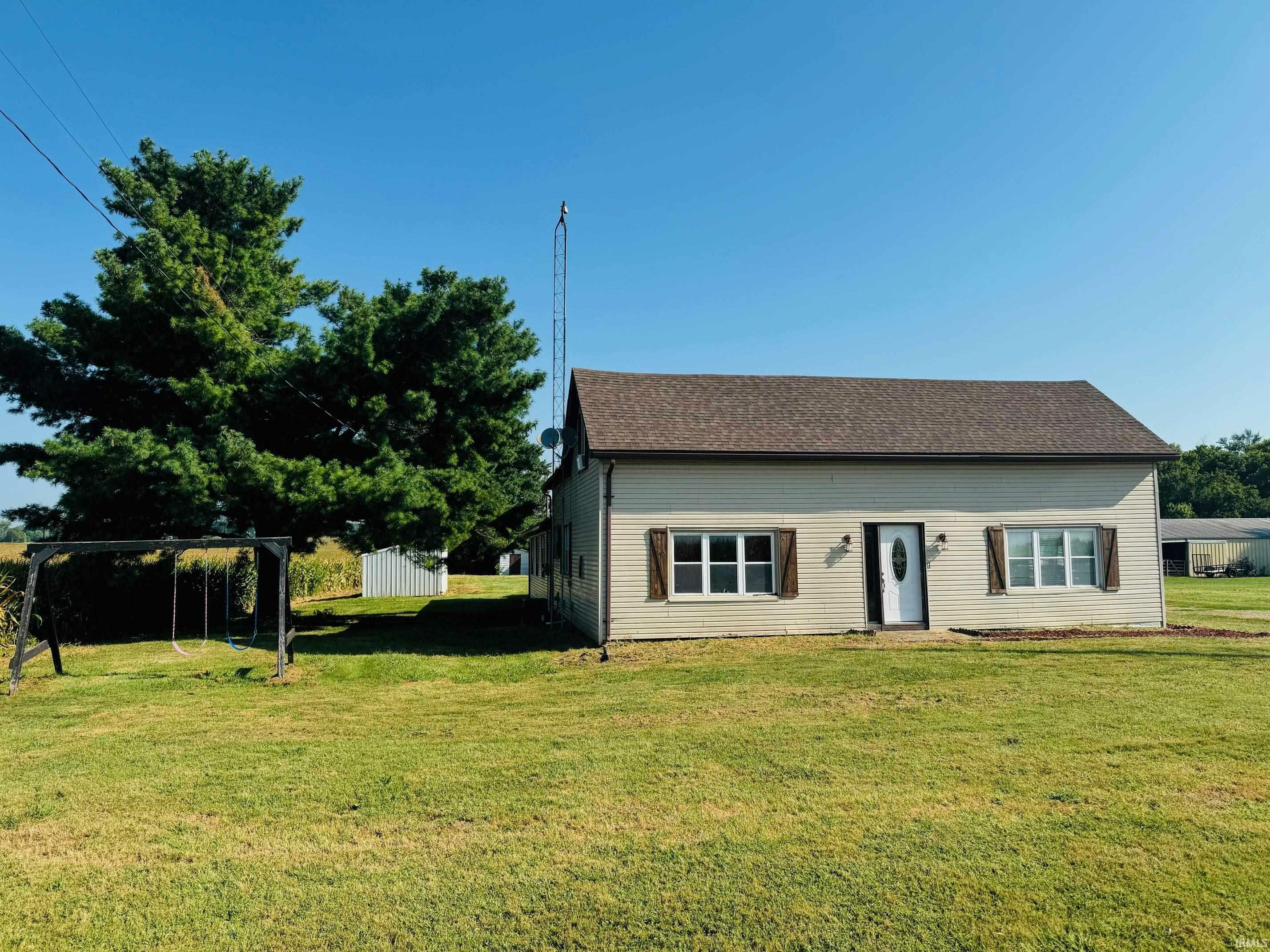 Property Photo:  394 E Cr 300 S  IN 47670 