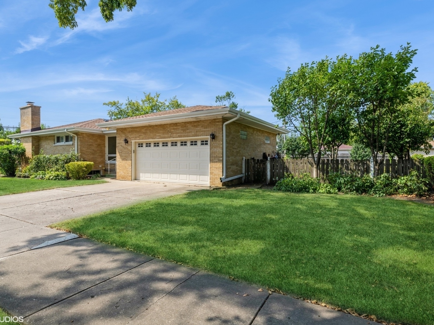 Property Photo:  7122 Greenwood Street  IL 60053 