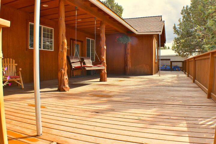 Property Photo: 3825 SE Cherokee Road OR 97754