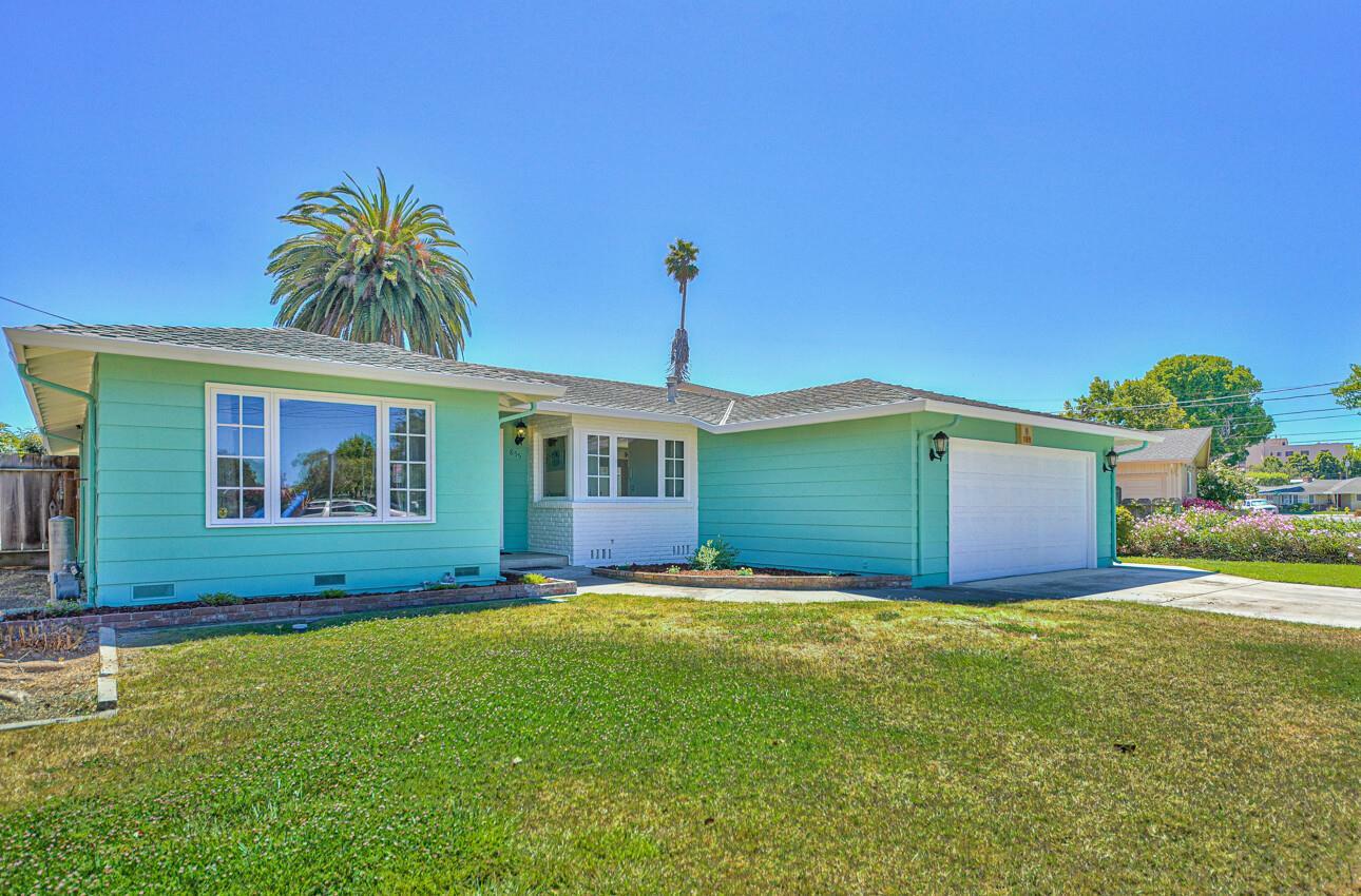 Property Photo:  855 Los Palos Avenue  CA 93901 