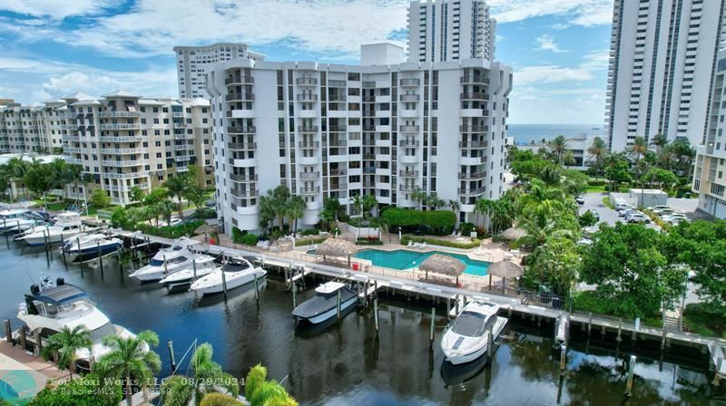 Property Photo:  1361 S Ocean Blvd 402  FL 33062 