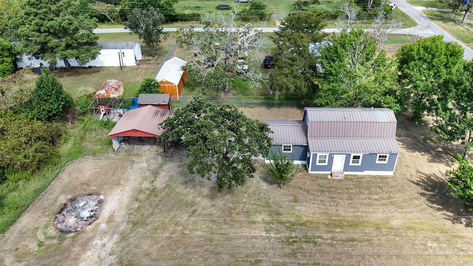 Property Photo: 61 Oak Hill Drive TX 77320