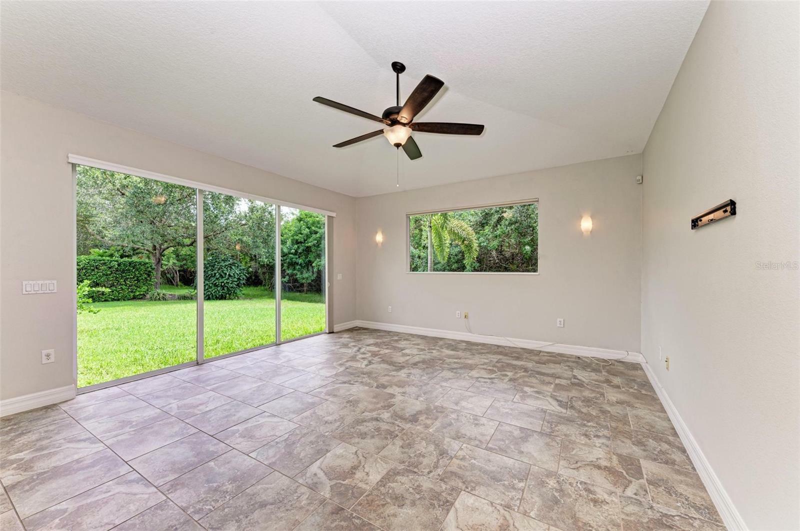 Property Photo:  337 Snapdragon Loop  FL 34212 