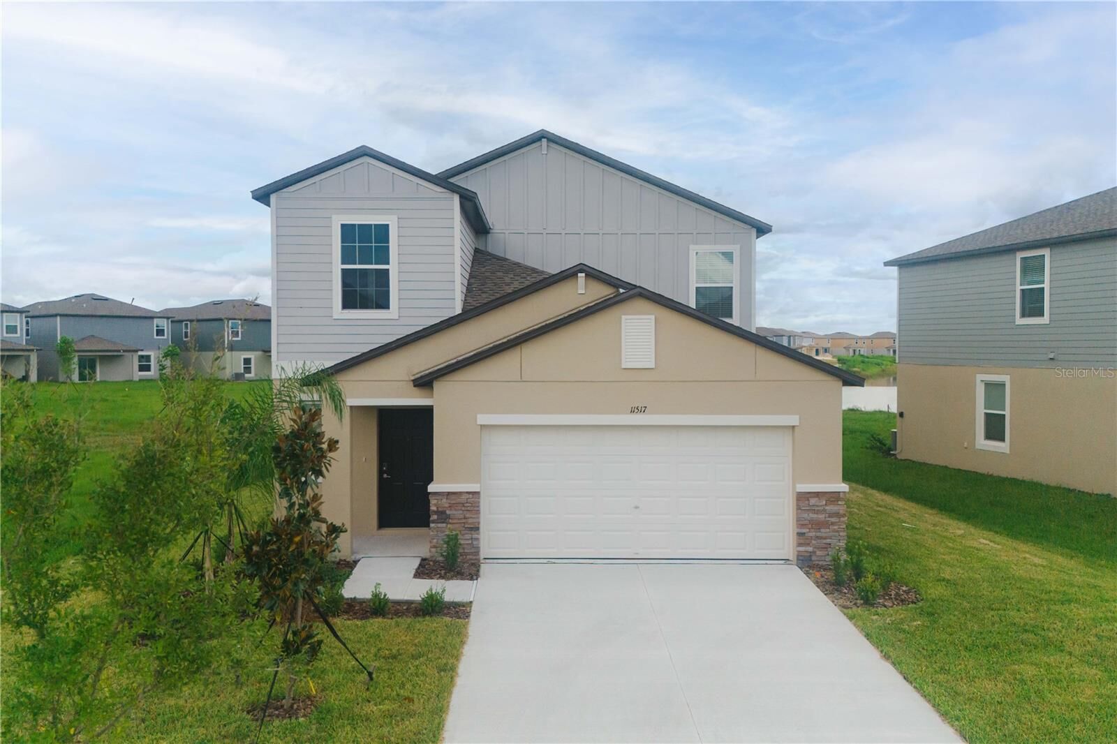 Property Photo: 11517 Radiant Shore Loop FL 33576