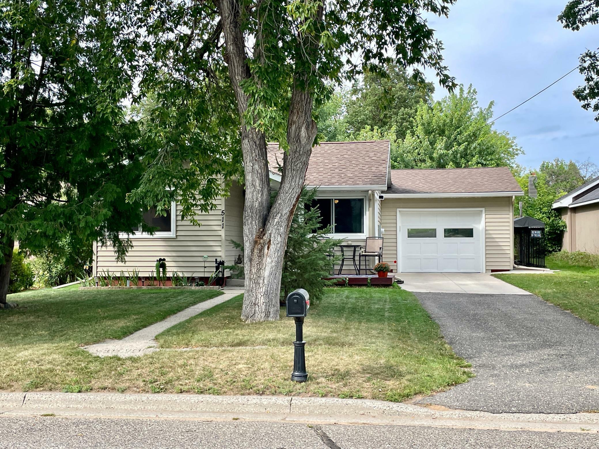 Property Photo:  511 21st Street NW  MN 56601 