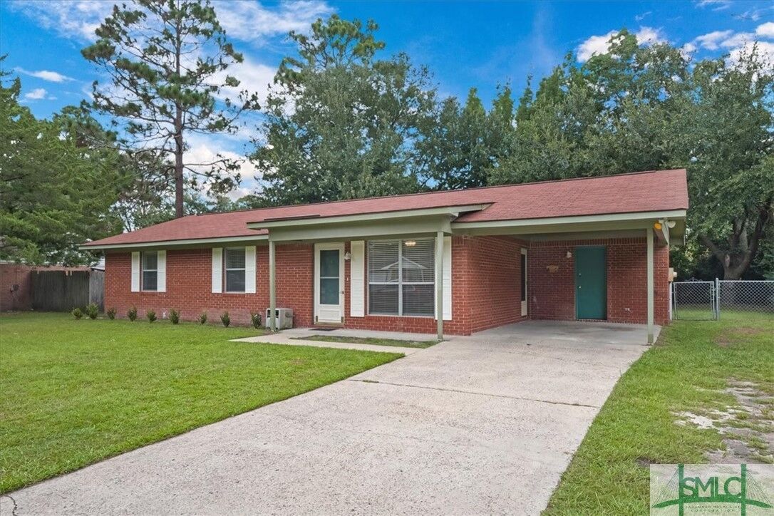 Property Photo: 1010 White Circle GA 31313