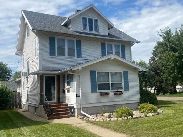 Property Photo:  823 N Main St  SD 57401 