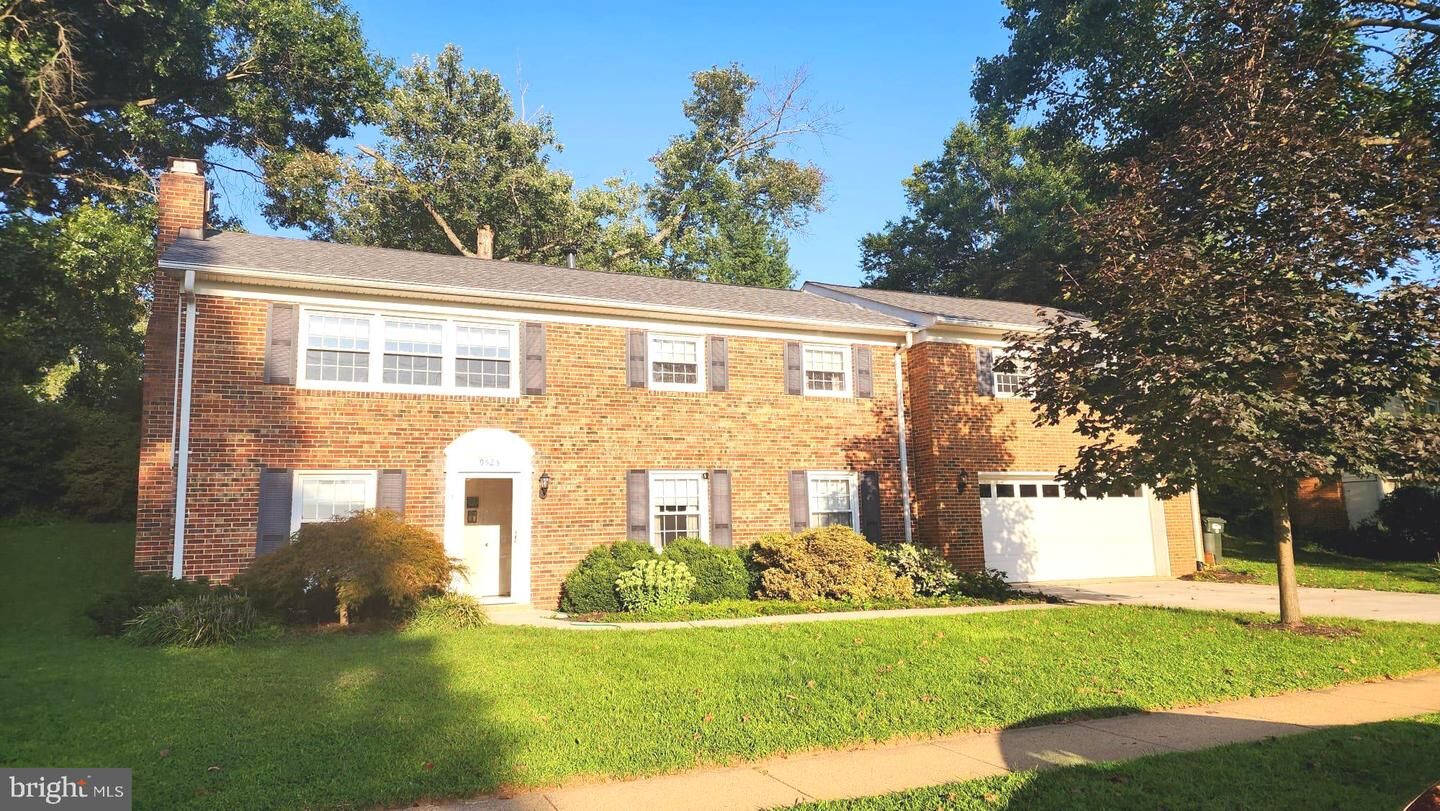 Property Photo:  9523 Old Creek Drive  VA 22032 