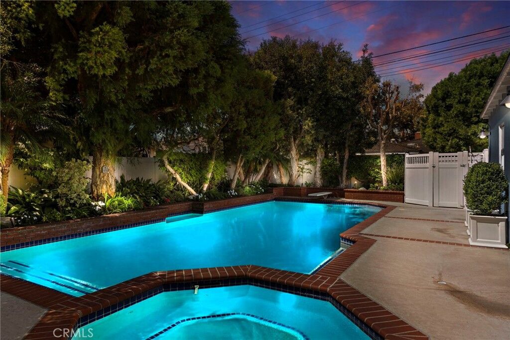 Property Photo: 519 Winslow Avenue CA 90814