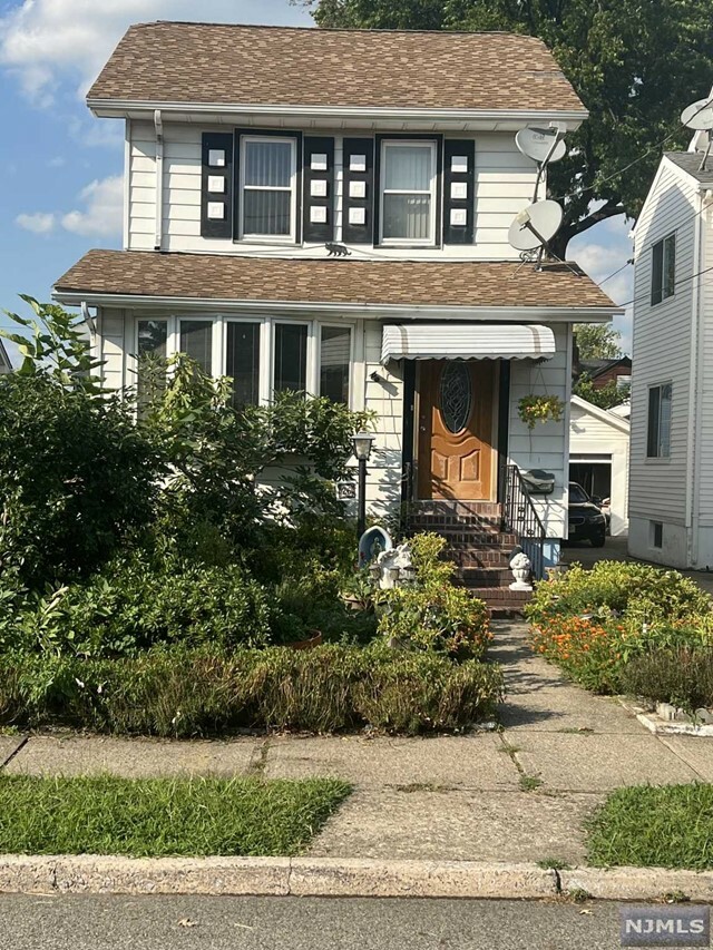 Property Photo:  26 Woodland Avenue  NJ 07643 